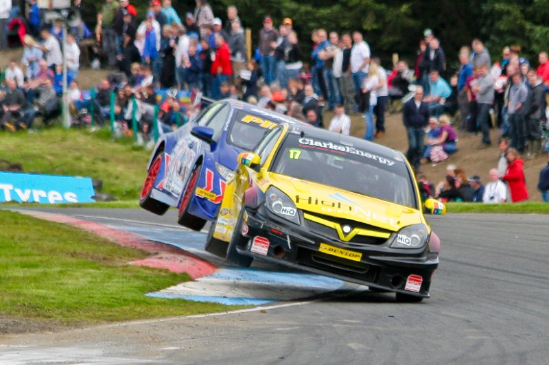 BTCC_races_Knockhill_August_26th_2012 (71).jpg